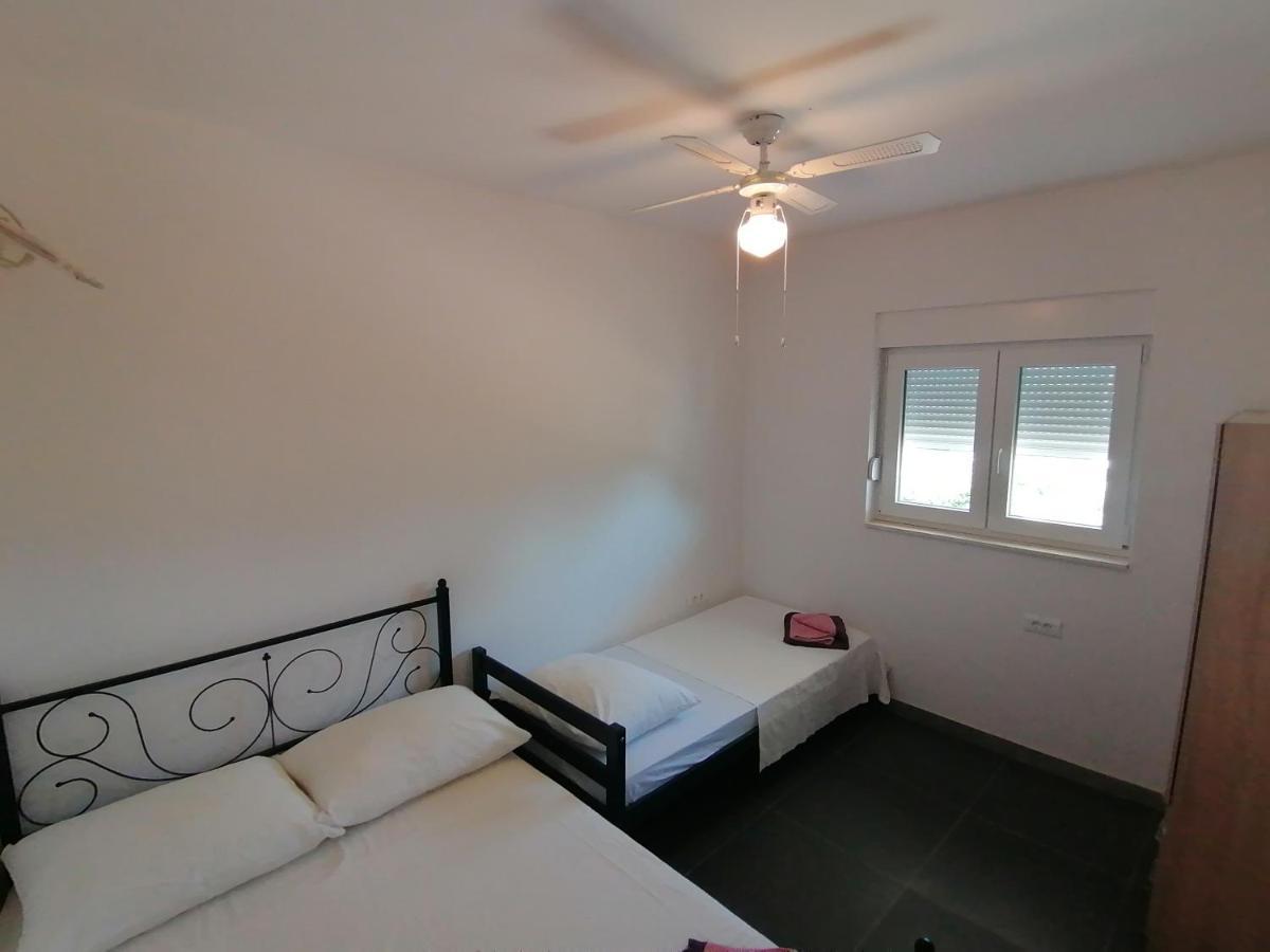 Villa Marta 3 Bedrooms, 2 Baths And Pool Kaštel Štafilić 외부 사진